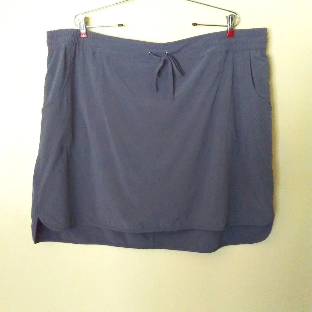 Duluth Trading Co Ultralite Performance Skort Size 2XL